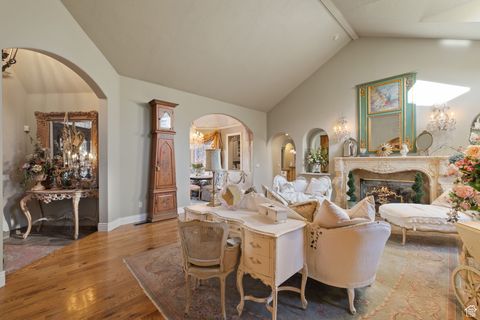 Tiny photo for 2238 E COTTONWOOD COVE LN, Cottonwood Heights, UT 84121 (MLS # 2117501)