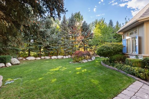 Tiny photo for 2238 E COTTONWOOD COVE LN, Cottonwood Heights, UT 84121 (MLS # 2117501)