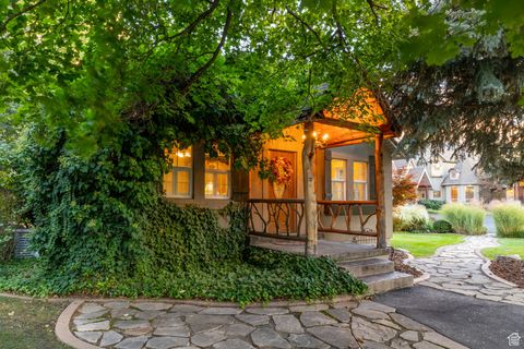 Tiny photo for 2238 E COTTONWOOD COVE LN, Cottonwood Heights, UT 84121 (MLS # 2117501)