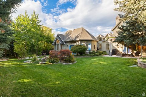 Tiny photo for 2238 E COTTONWOOD COVE LN, Cottonwood Heights, UT 84121 (MLS # 2117501)