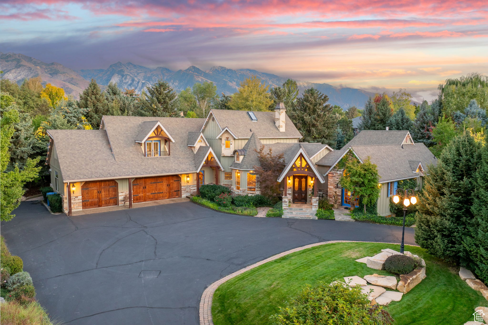 IVY GREEN LANE - Residential