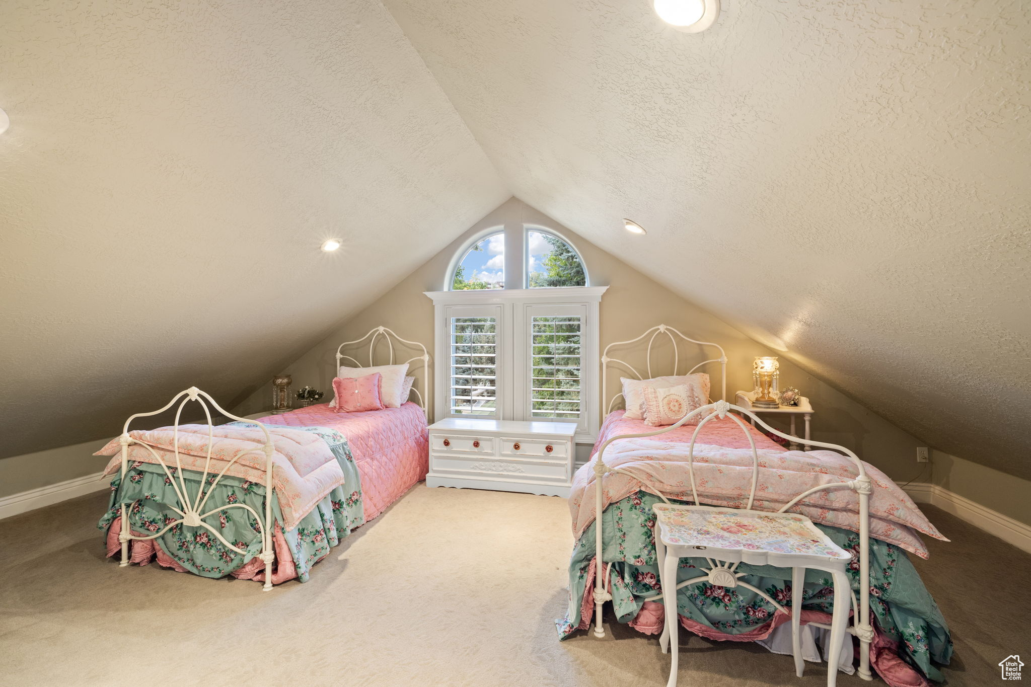 IVY GREEN LANE - Residential