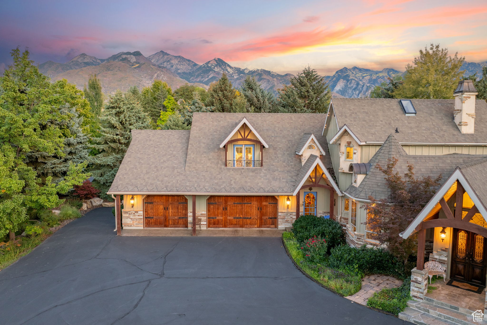 IVY GREEN LANE - Residential