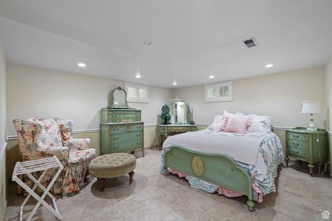 Tiny photo for 2238 E COTTONWOOD COVE LN, Cottonwood Heights, UT 84121 (MLS # 2117501)