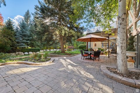 Tiny photo for 2238 E COTTONWOOD COVE LN, Cottonwood Heights, UT 84121 (MLS # 2117501)