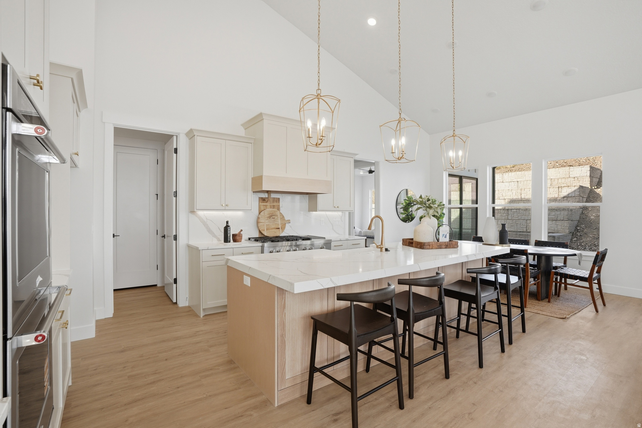 BECK HILLSIDE ESTATE - Residential