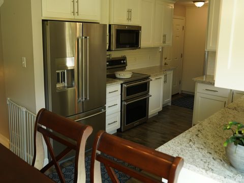 Tiny photo for 495 VALLEY VIEW DR, Pleasant Grove, UT 84062 (MLS # 2109251)