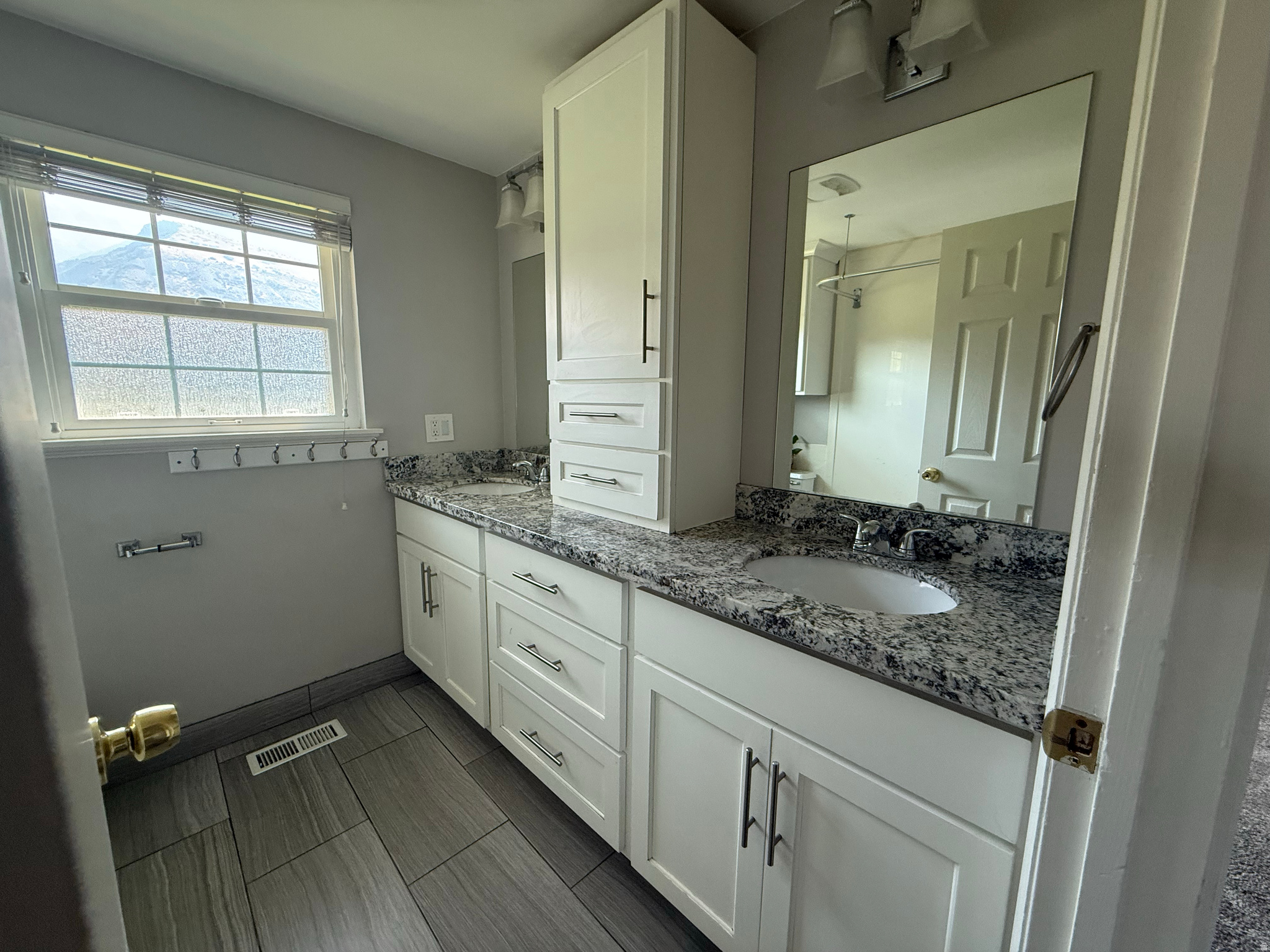 PLEASANT HILL - Residential