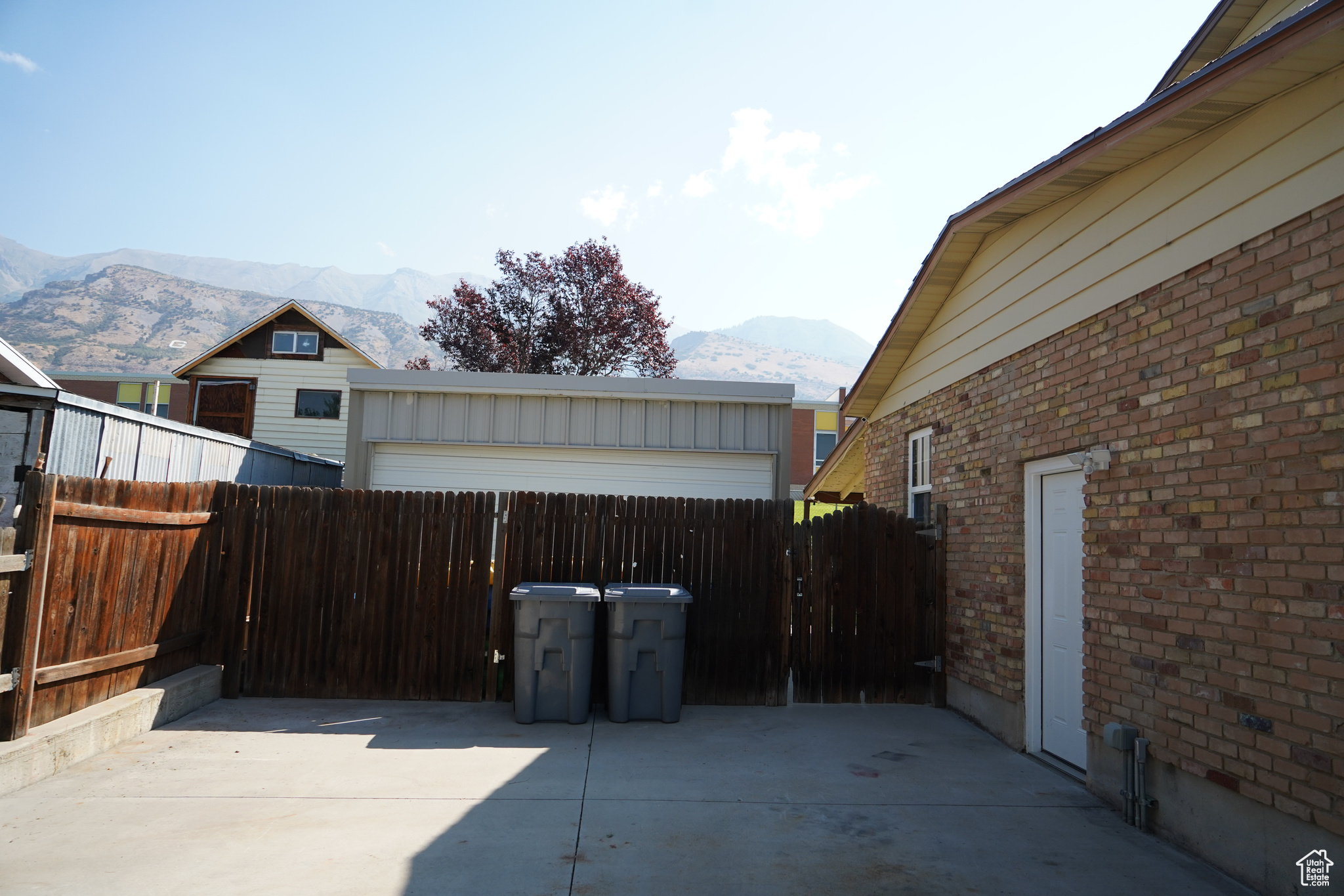 PLEASANT HILL - Residential