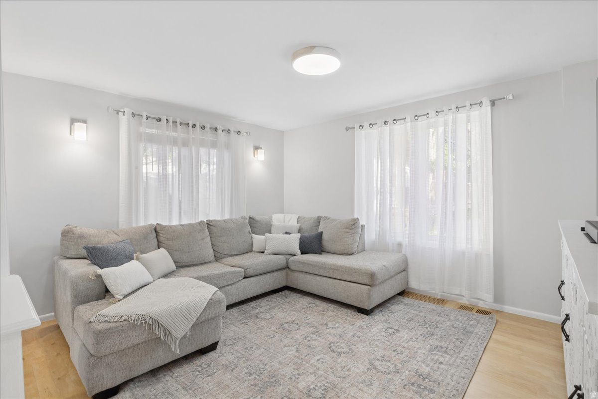 CAPITOL HILL - Residential