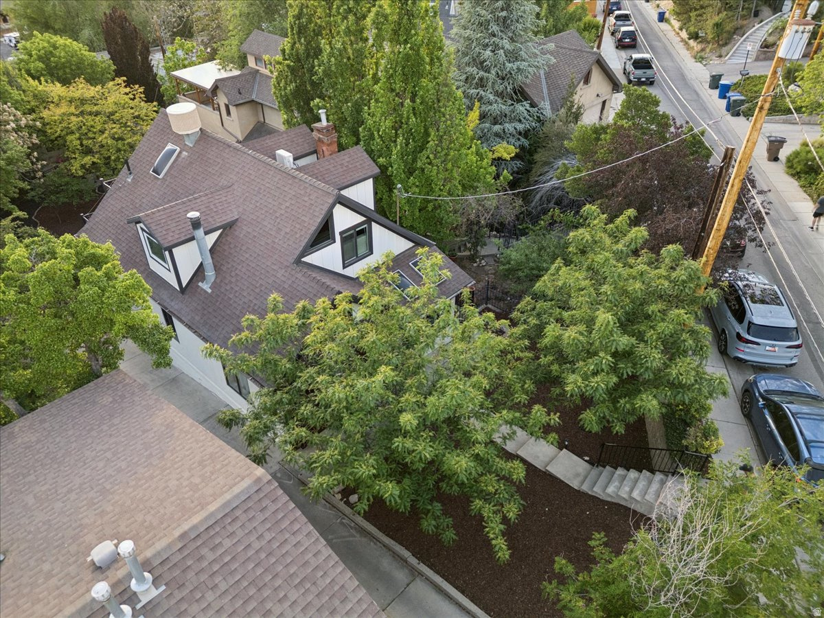 CAPITOL HILL - Residential