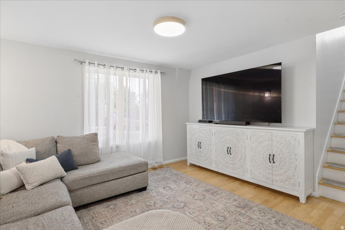 CAPITOL HILL - Residential