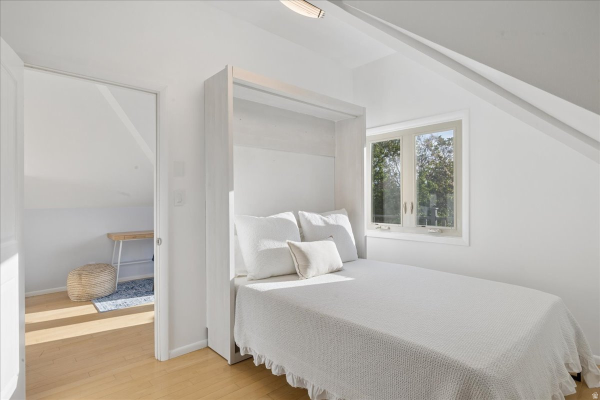 CAPITOL HILL - Residential