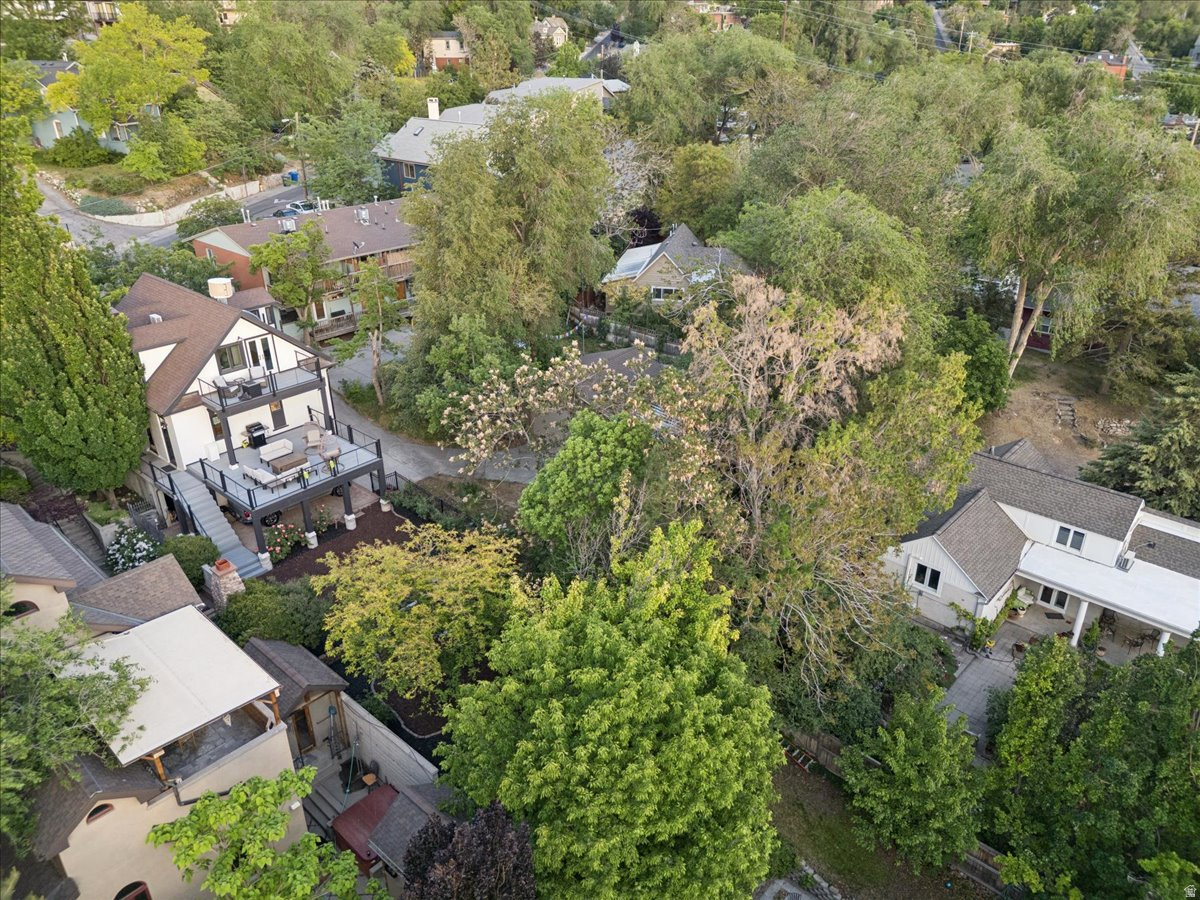 CAPITOL HILL - Residential