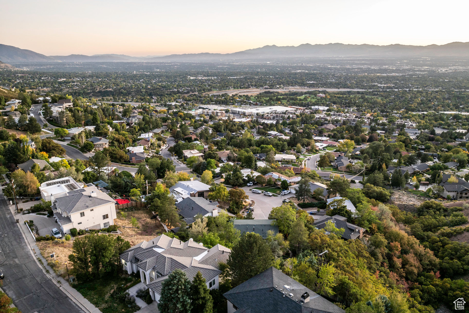 2087 S Belaire Dr, Salt Lake City, Utah image 38