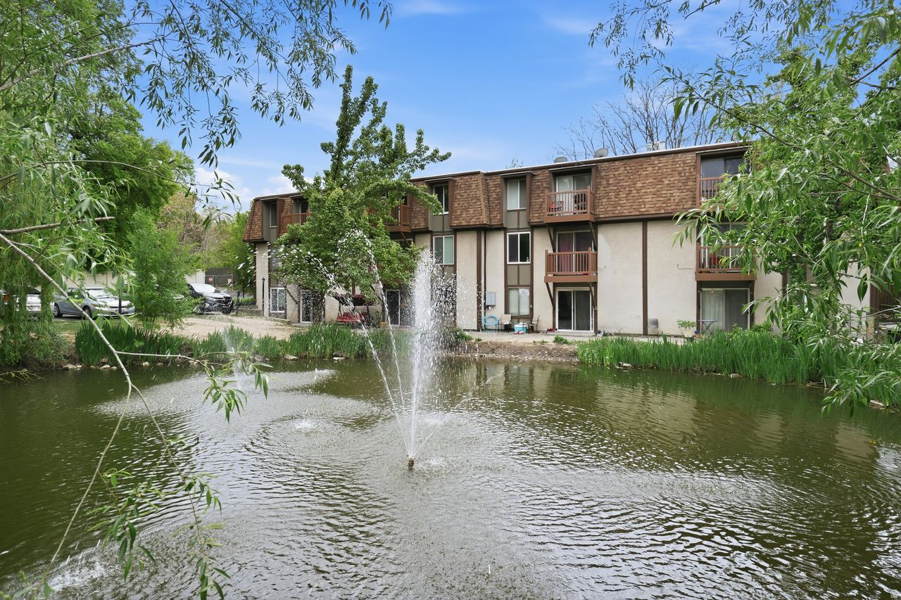 THE WILLOWS - Residential