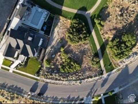 Tiny photo for 13062 N PROSPECTOR WAY W #41, Alpine, UT 84004 (MLS # 2114847)
