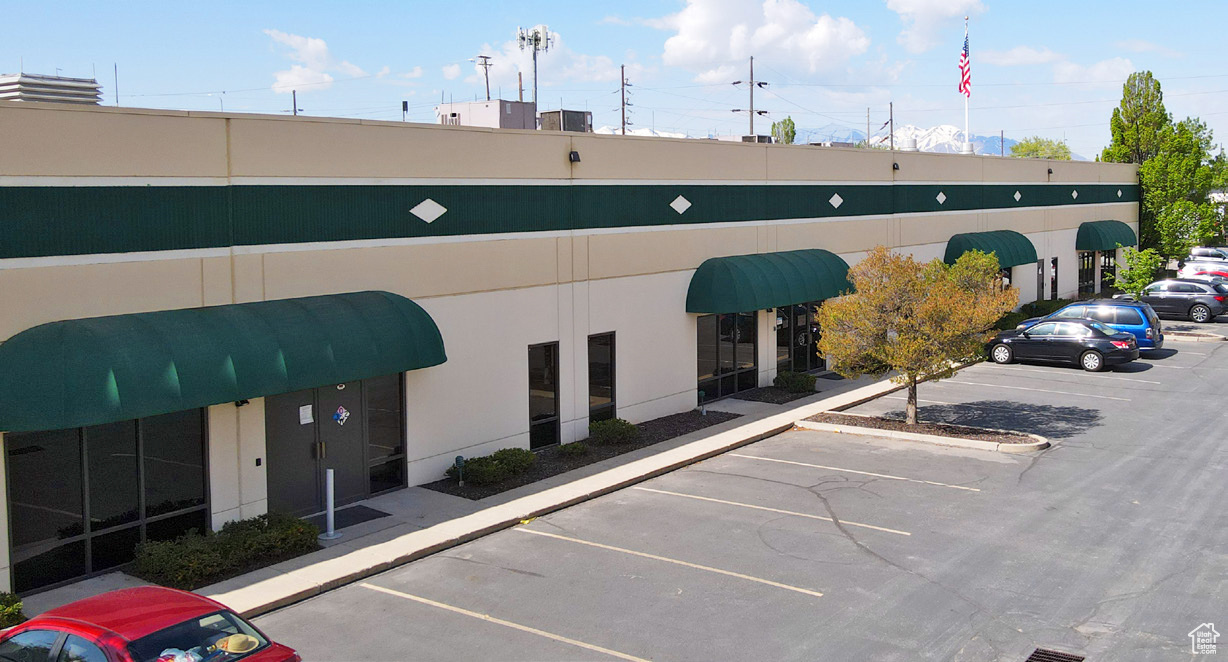 ARK SUBDIVISION - Commercial Lease