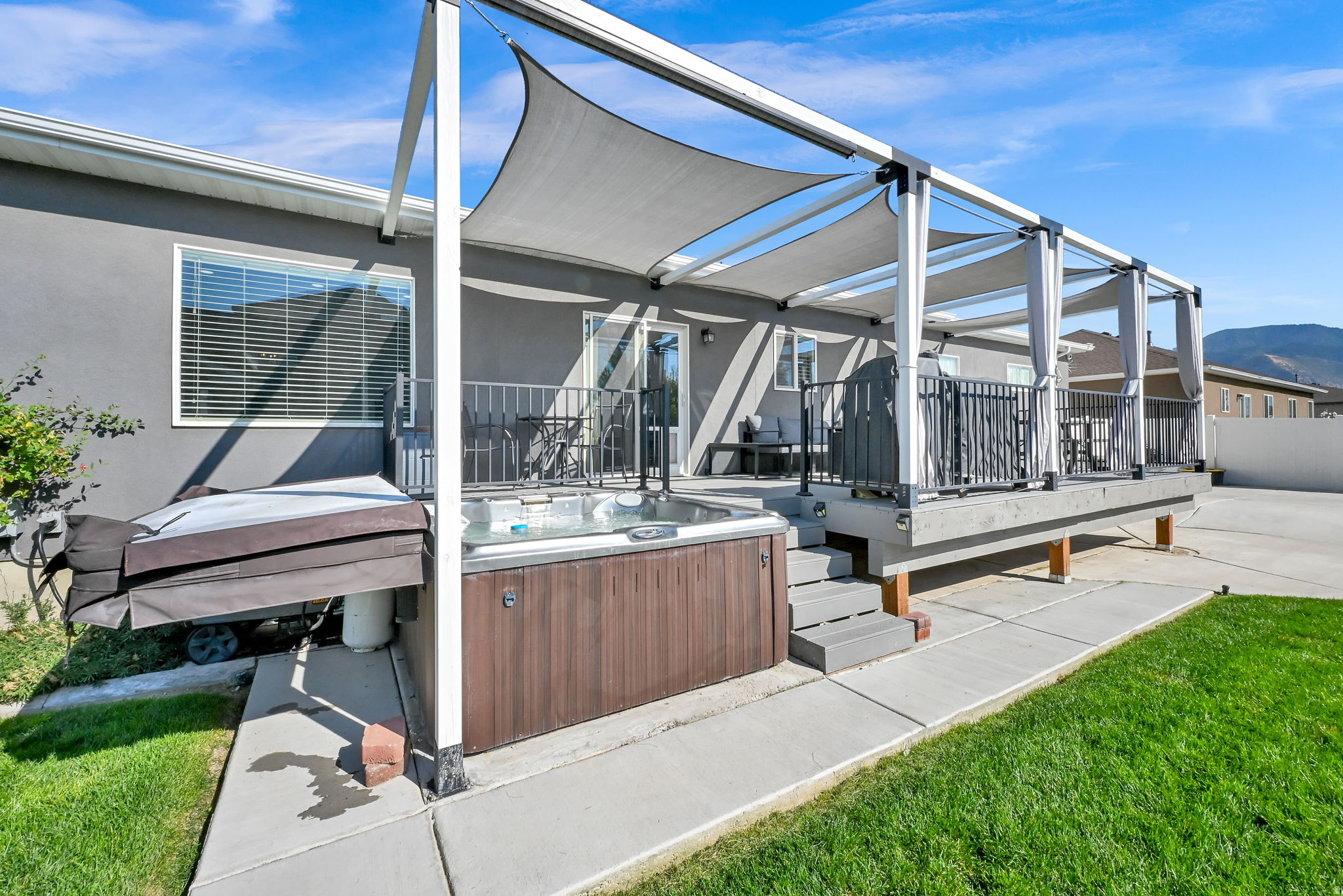 MAPLE MOUNTAIN - Residential