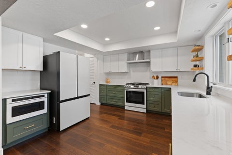 Tiny photo for 3329 E STONEHILL LN, Cottonwood Heights, UT 84121 (MLS # 2180292)
