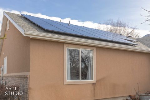 Tiny photo for 571 E 2250 N, North Ogden, UT 84414 (MLS # 2140193)