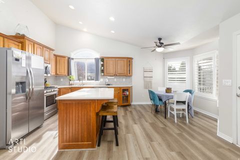 Tiny photo for 571 E 2250 N, North Ogden, UT 84414 (MLS # 2140193)