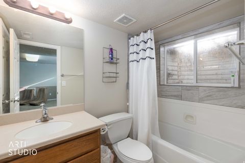 Tiny photo for 571 E 2250 N, North Ogden, UT 84414 (MLS # 2140193)