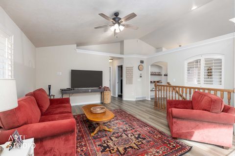 Tiny photo for 571 E 2250 N, North Ogden, UT 84414 (MLS # 2140193)