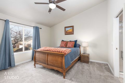 Tiny photo for 571 E 2250 N, North Ogden, UT 84414 (MLS # 2140193)