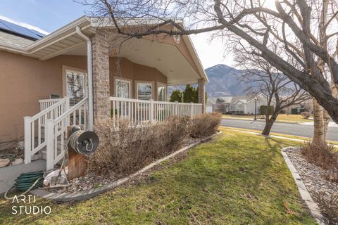 Tiny photo for 571 E 2250 N, North Ogden, UT 84414 (MLS # 2140193)