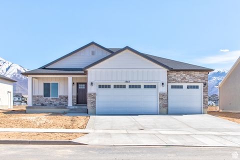 Photo of 1735 S SAGEBERRY DR #349, Santaquin, UT 84655 (MLS # 2122418)