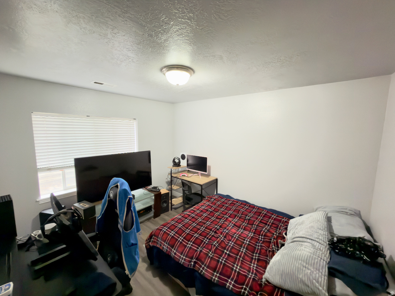 FIRSTAR - Residential