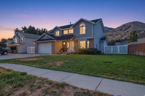Photo of 2517 S FREEDOM ST, Perry, UT 84302 (MLS # 2182574)