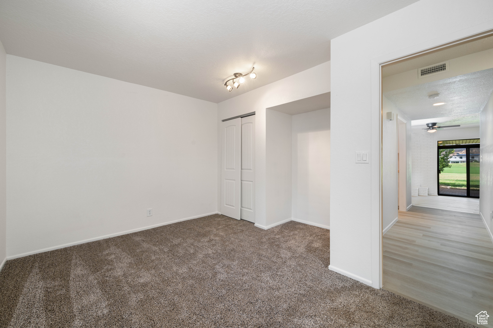 BLOOMINGTON COUNTRY CLUB 3-1 - Residential