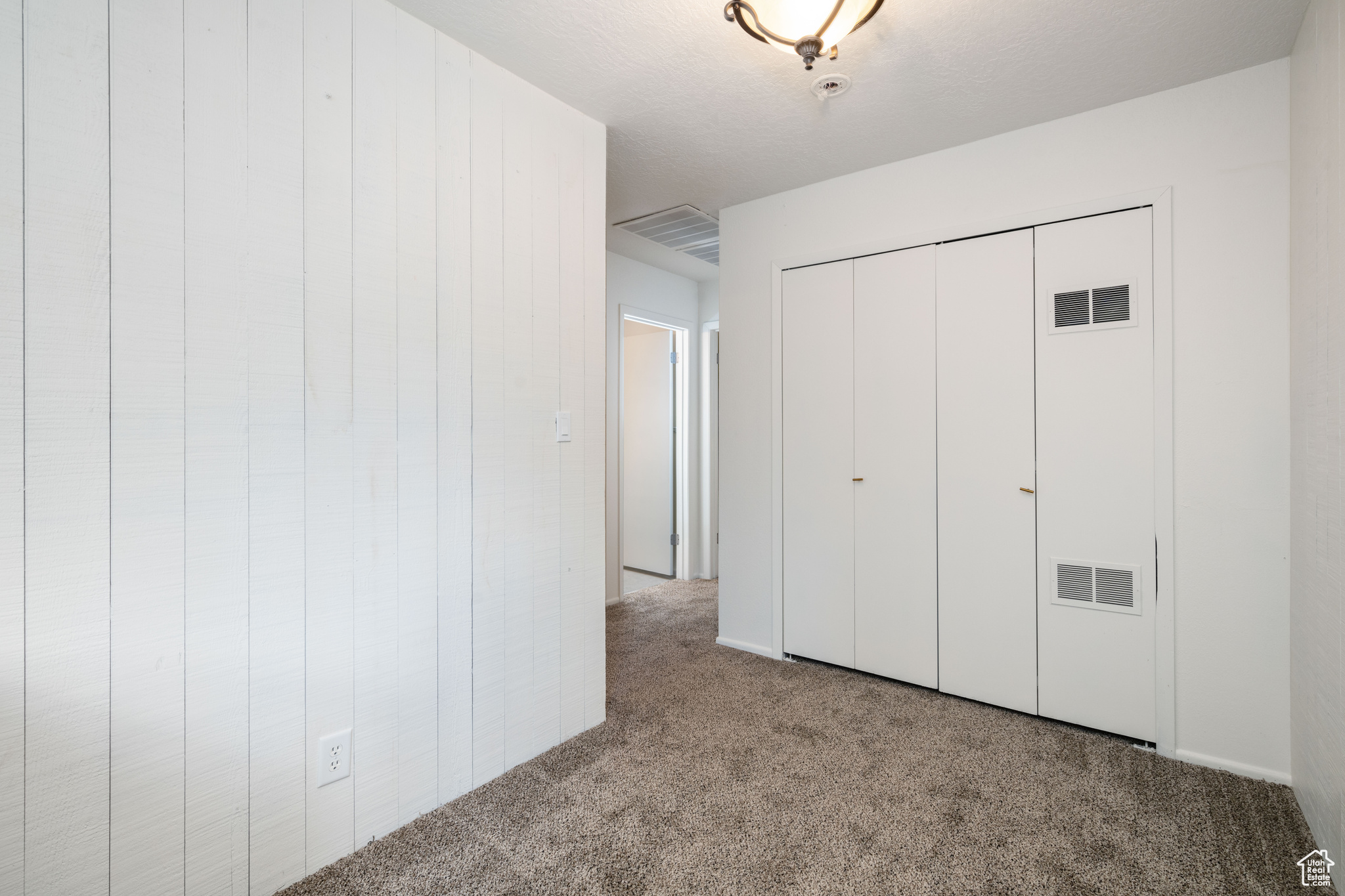 BLOOMINGTON COUNTRY CLUB 3-1 - Residential