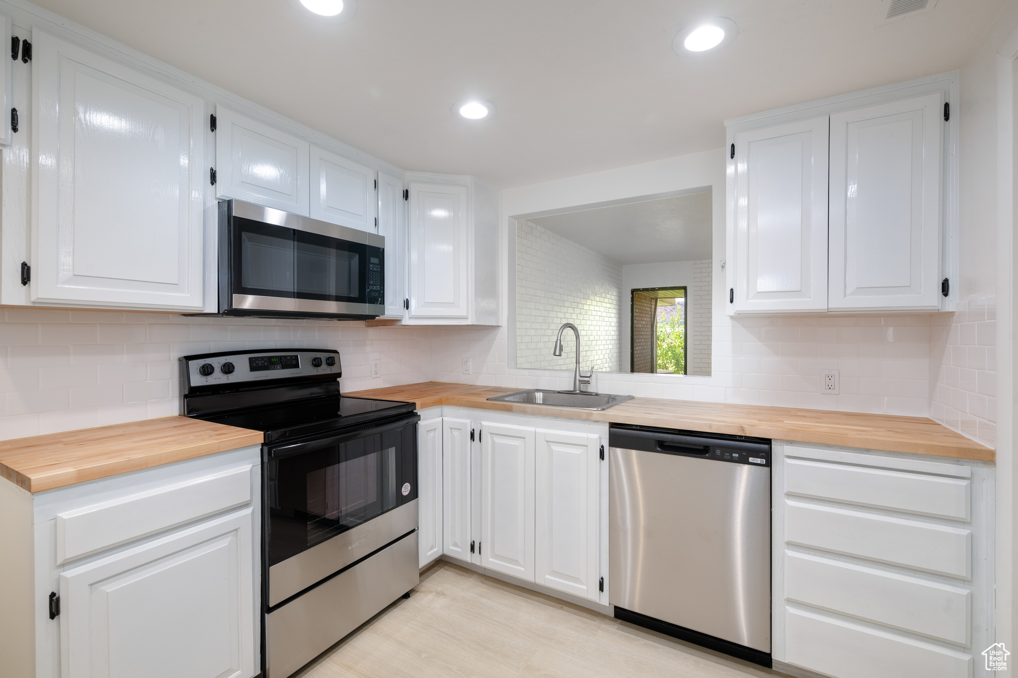 BLOOMINGTON COUNTRY CLUB 3-1 - Residential