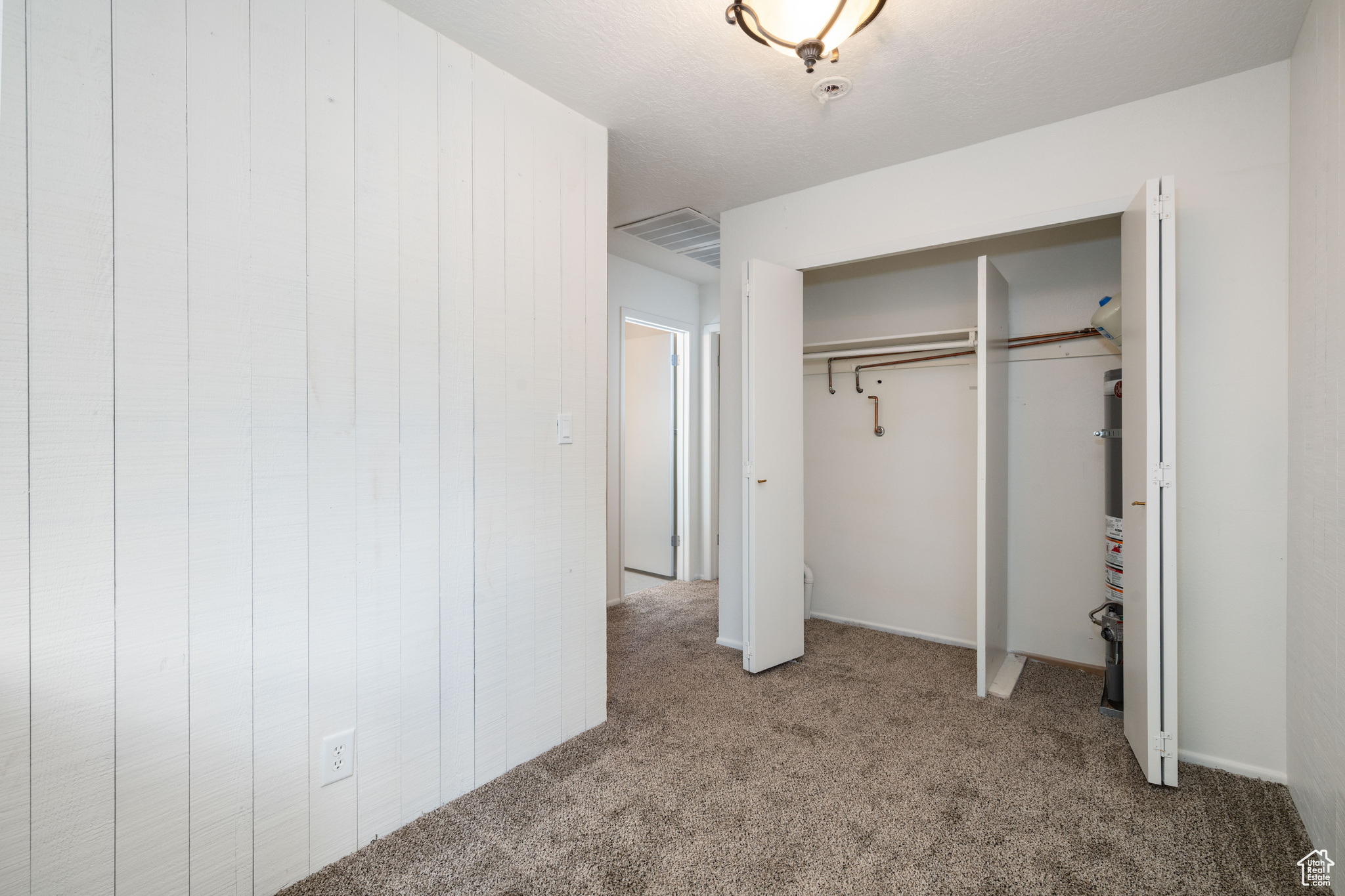 BLOOMINGTON COUNTRY CLUB 3-1 - Residential