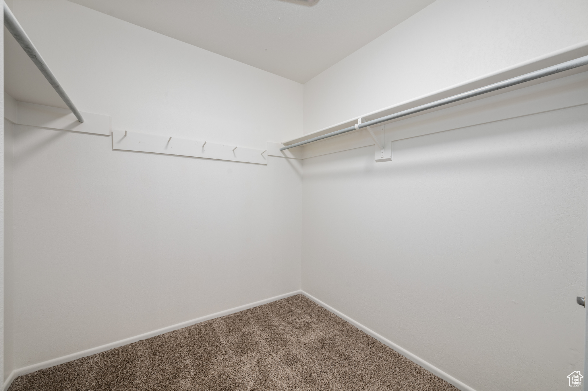 BLOOMINGTON COUNTRY CLUB 3-1 - Residential