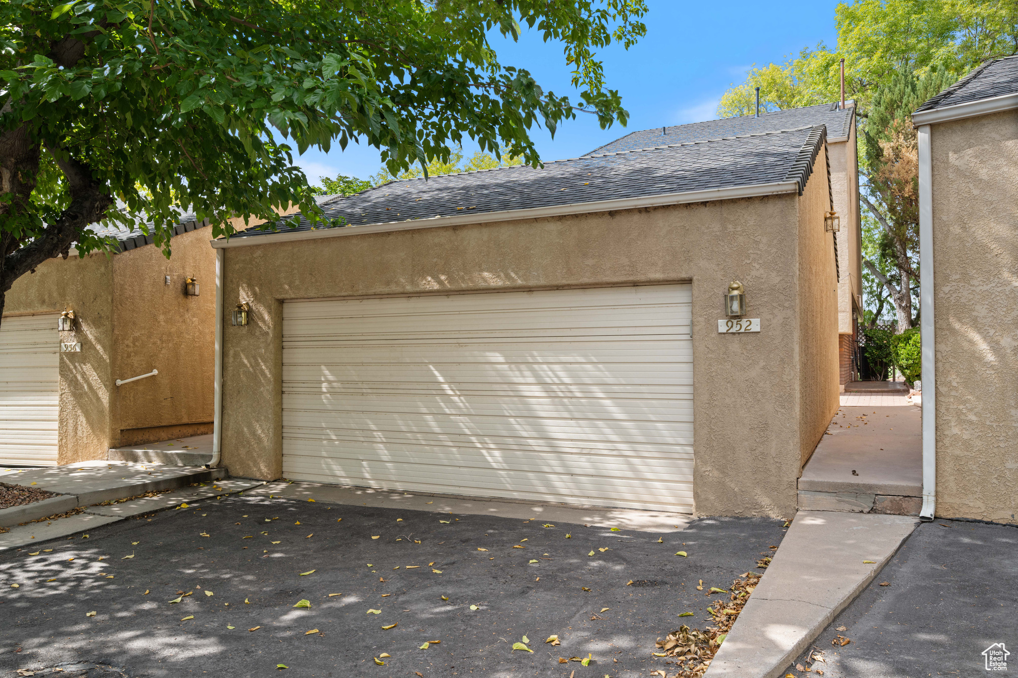 BLOOMINGTON COUNTRY CLUB 3-1 - Residential