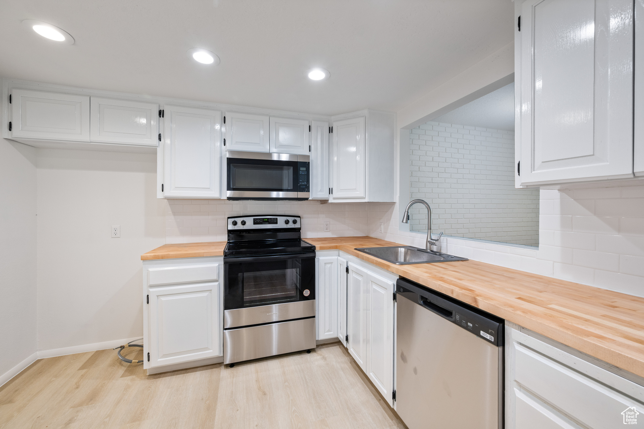 BLOOMINGTON COUNTRY CLUB 3-1 - Residential