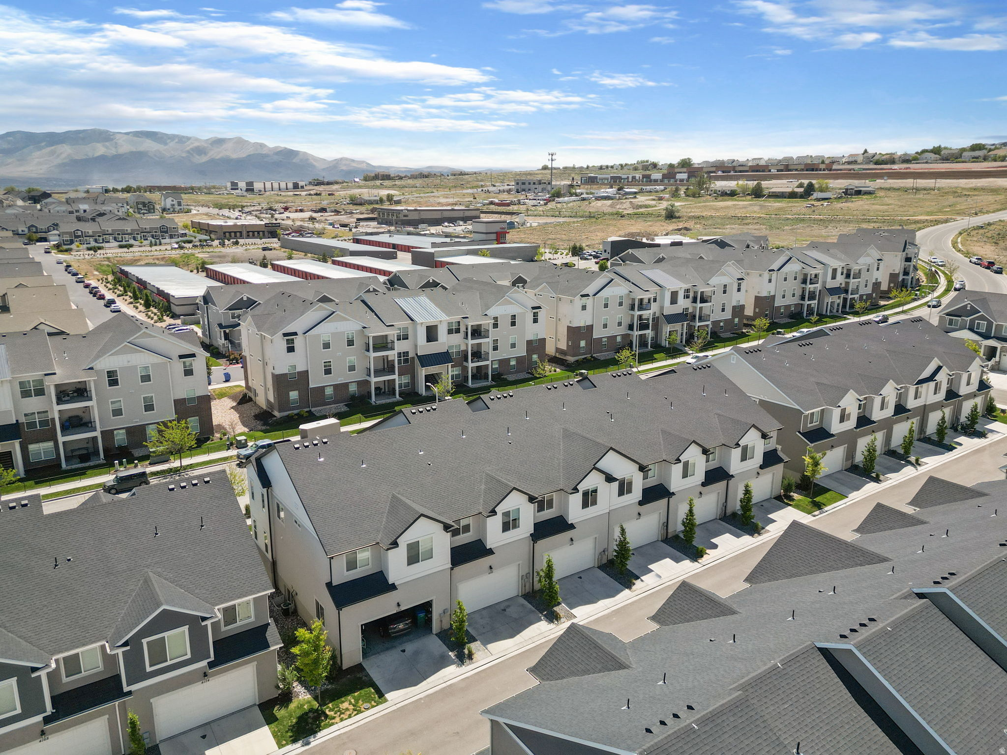 WILLOW POINT - Residential