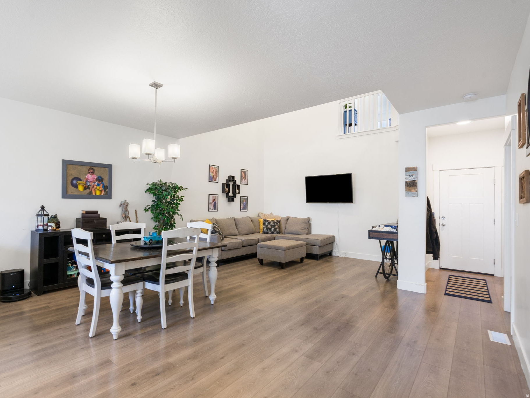 WILLOW POINT - Residential