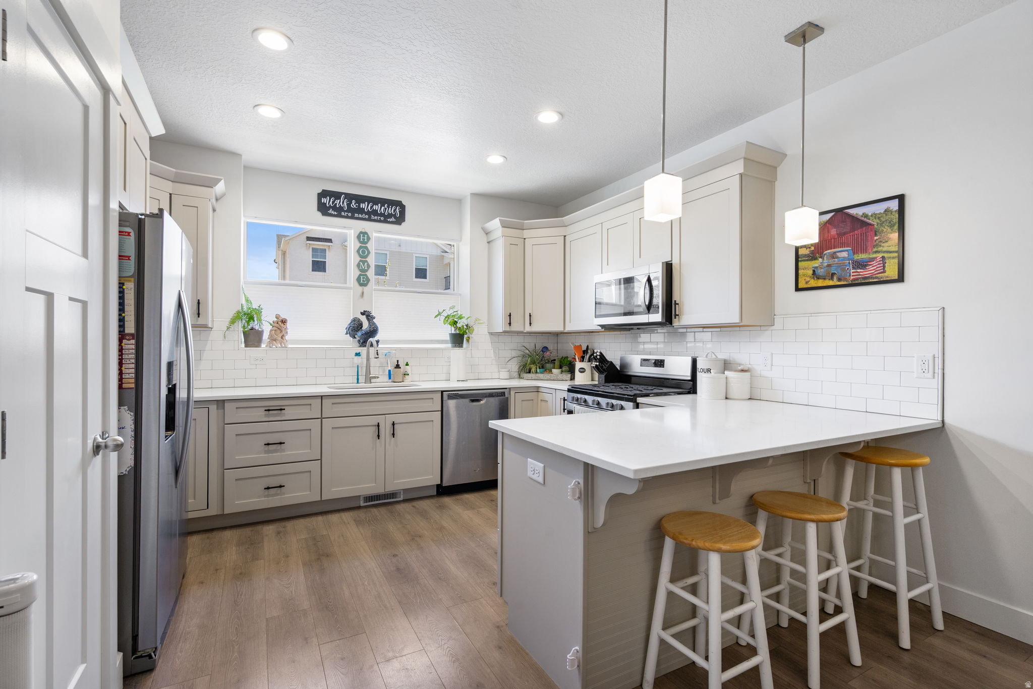 WILLOW POINT - Residential