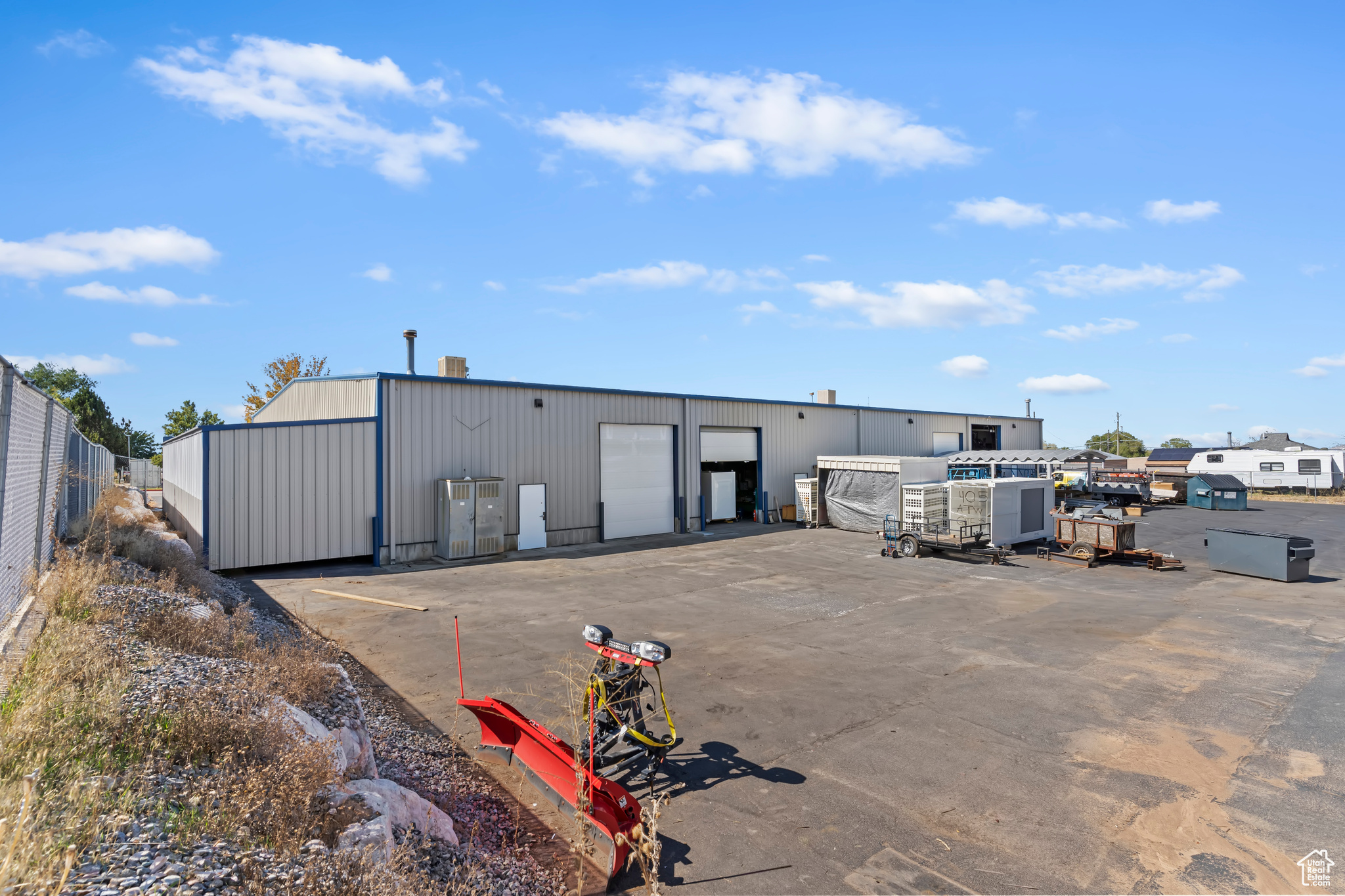 KAPP INDUSTRIAL PK - Commercial Lease