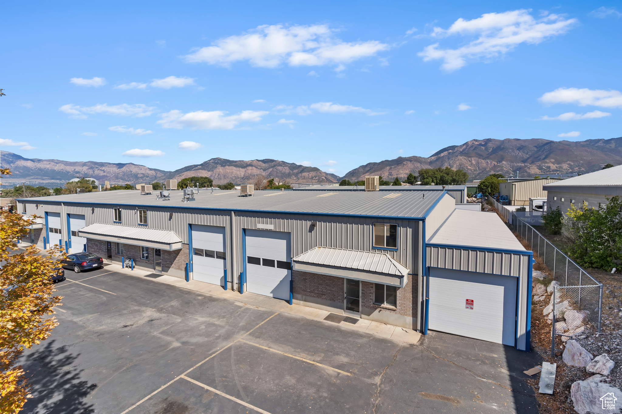 KAPP INDUSTRIAL PK - Commercial Lease