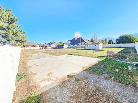 Tiny photo for 2410 W 11400 S, South Jordan, UT 84095 (MLS # 2119926)