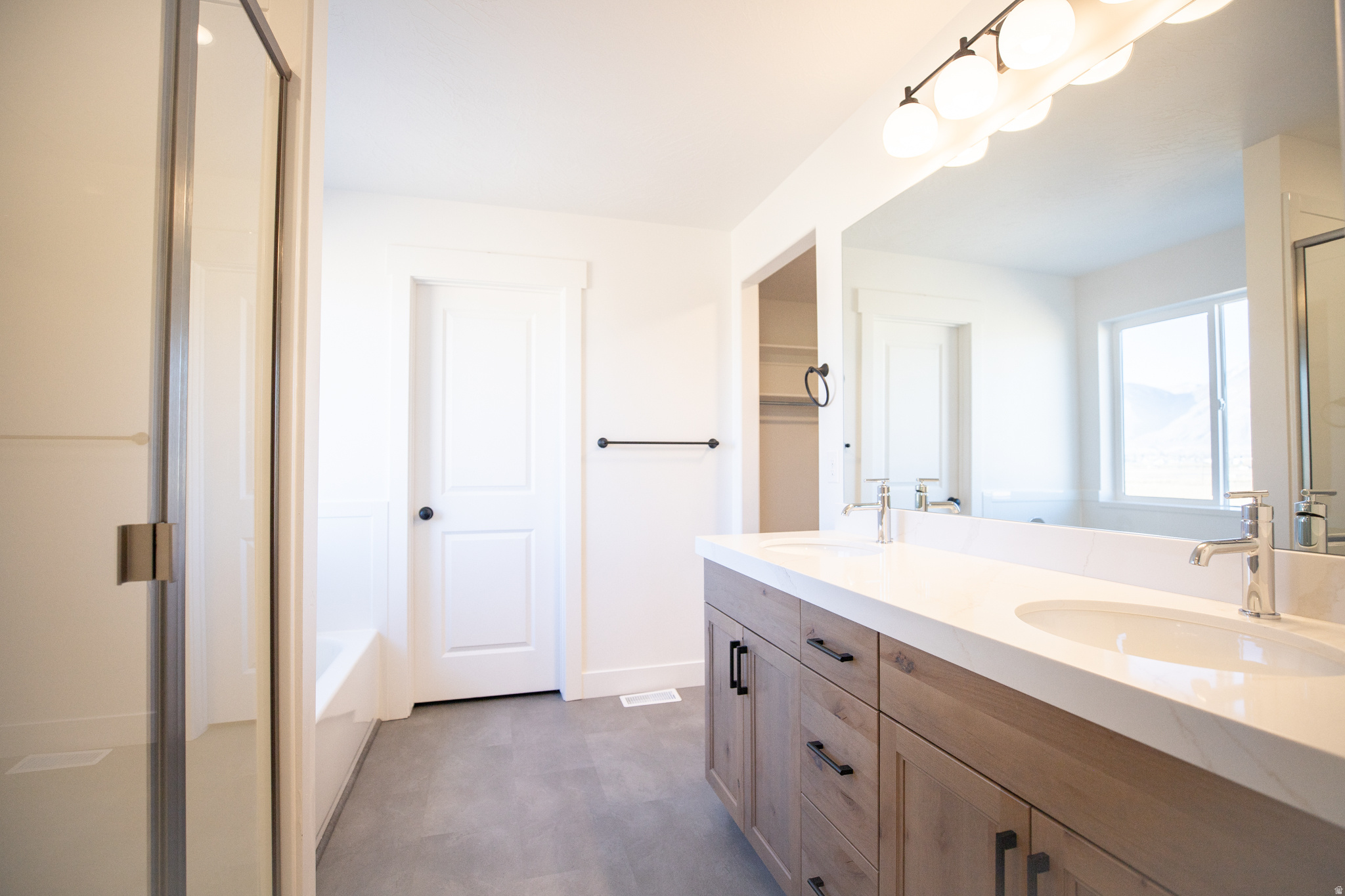 ARROWHEAD SPRINGS - Residential