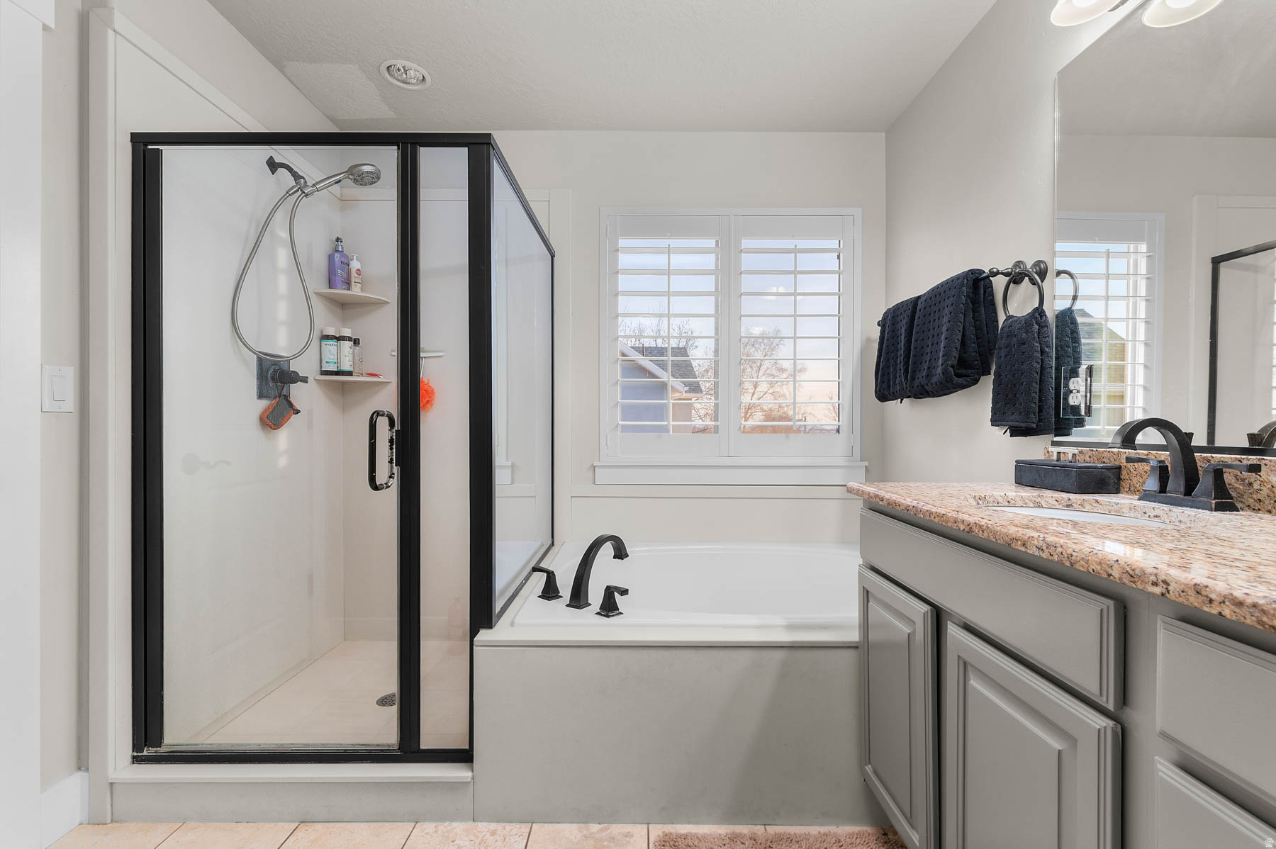 ORCHARD GROVE - Residential