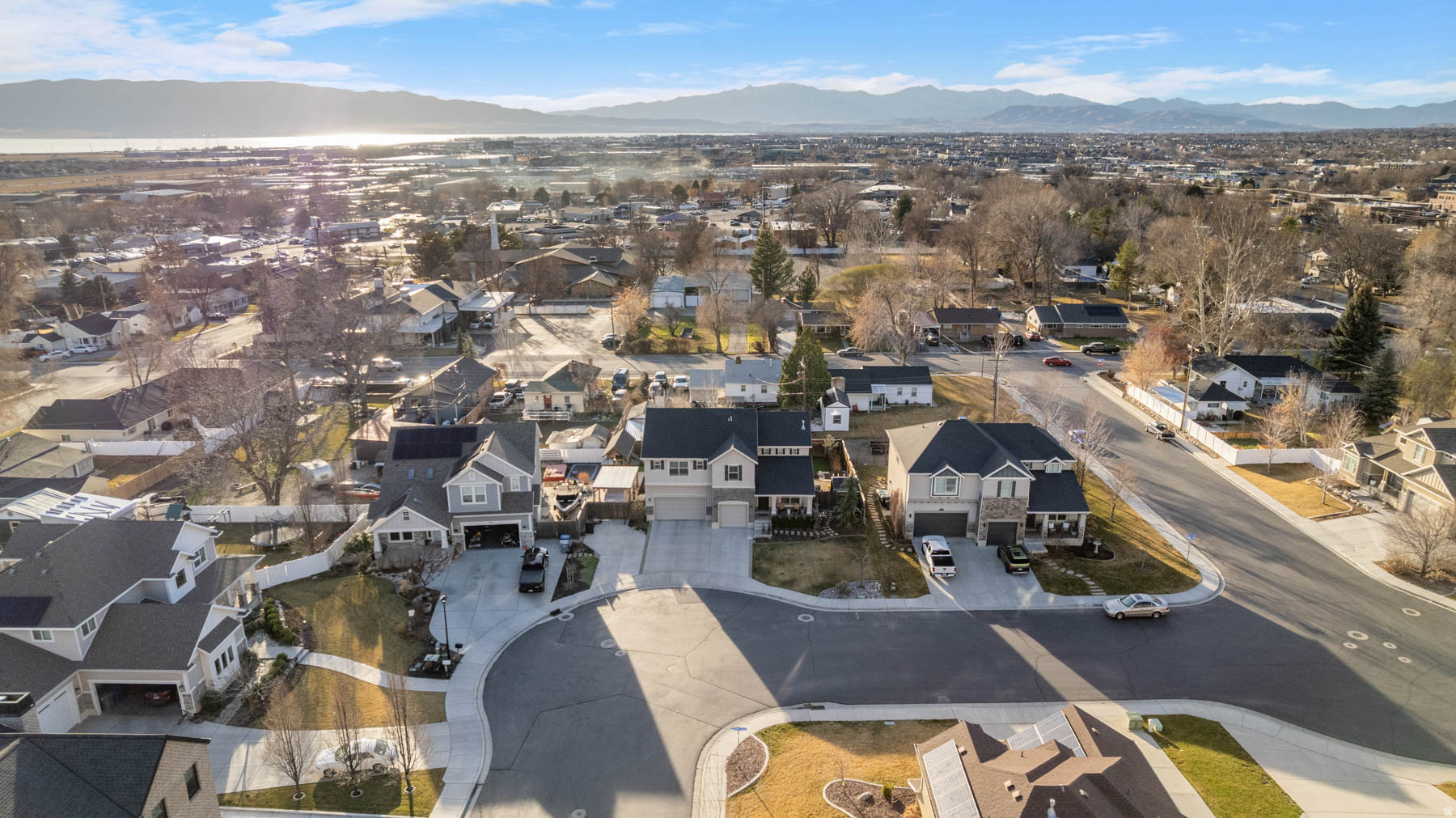 ORCHARD GROVE - Residential