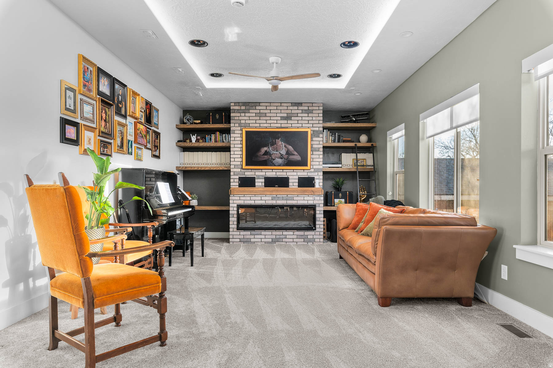 ORCHARD GROVE - Residential